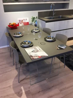 Cucina Scavolini moderna ad angolo rovere chiaro in laminato materico Cucina scavolini liberamente laminato materico