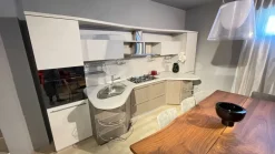 Cucina Skyline moderna grigia Snaidero lineare scontata 53%