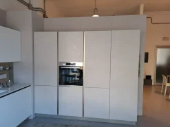 Cucina Stosa moderna ad angolo bianca in laminato materico Infinity