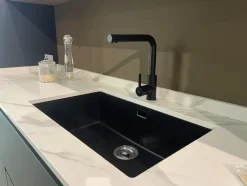 Cucina Stosa moderna con isola altri colori in laccata opaco Metropolis