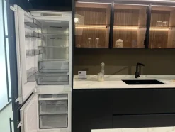 Cucina Stosa moderna con isola altri colori in laccata opaco Metropolis