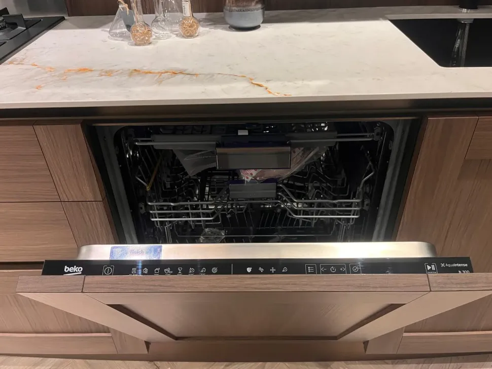 Cucina Stosa moderna con penisola altri colori in melaminico City