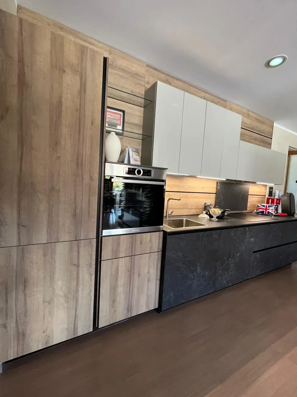 Cucina Telero design altri colori Euromobil lineare scontata 28%