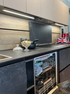 Cucina Telero design altri colori Euromobil lineare scontata 28%