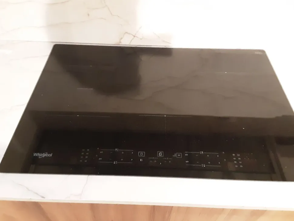 Cucina tortora design ad angolo Glass Arredo3 scontata