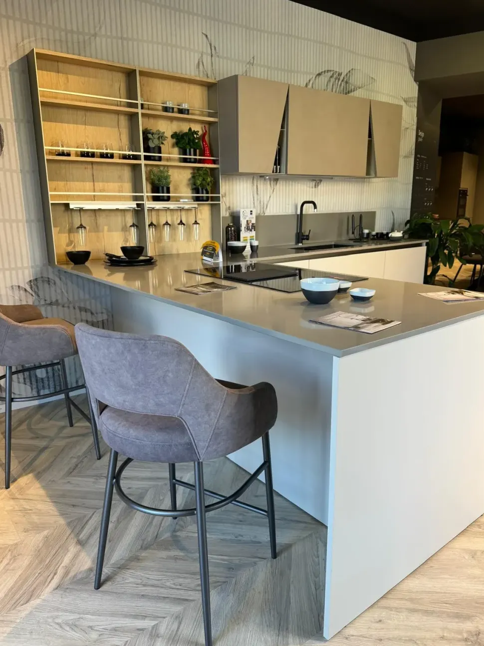 Cucina tortora moderna ad angolo Infinity Stosa scontata