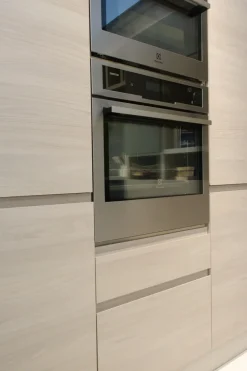 Cucina tortora moderna con penisola Motus Scavolini