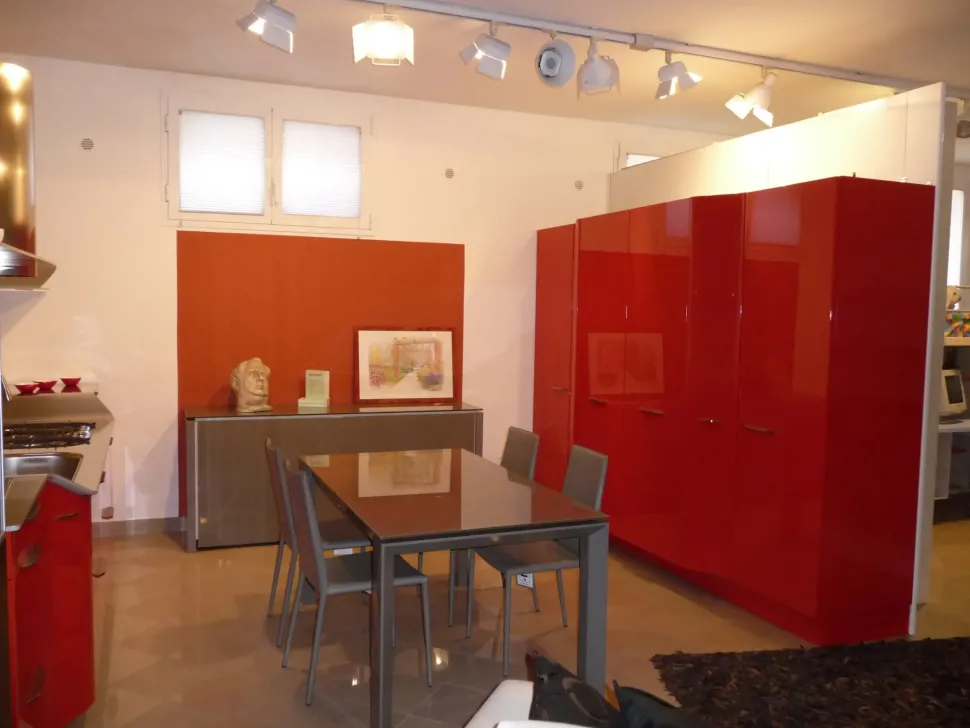 Cucina Venus design rossa ad isola Snaidero