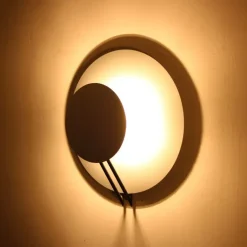 Da parete applique Vega grande nera tre ci luce Collezione esclusiva con un ribasso esclusivo