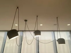 Da soffitto plafoniera Aim Flos a prezzo Outlet