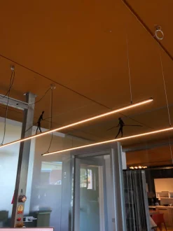 Da soffitto plafoniera Mogg Phil Nero con forte sconto