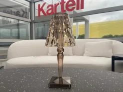 Da tavolo Big battery Kartell a prezzo scontato