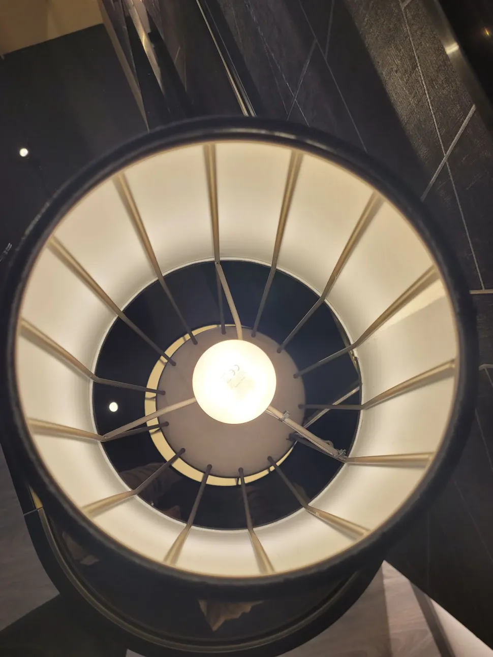 Da tavolo Cantori Sofia stile Design con forte sconto