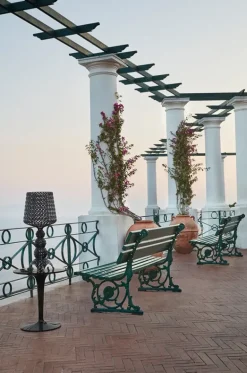 Da tavolo in altro Kabuki Kartell a prezzo Outlet