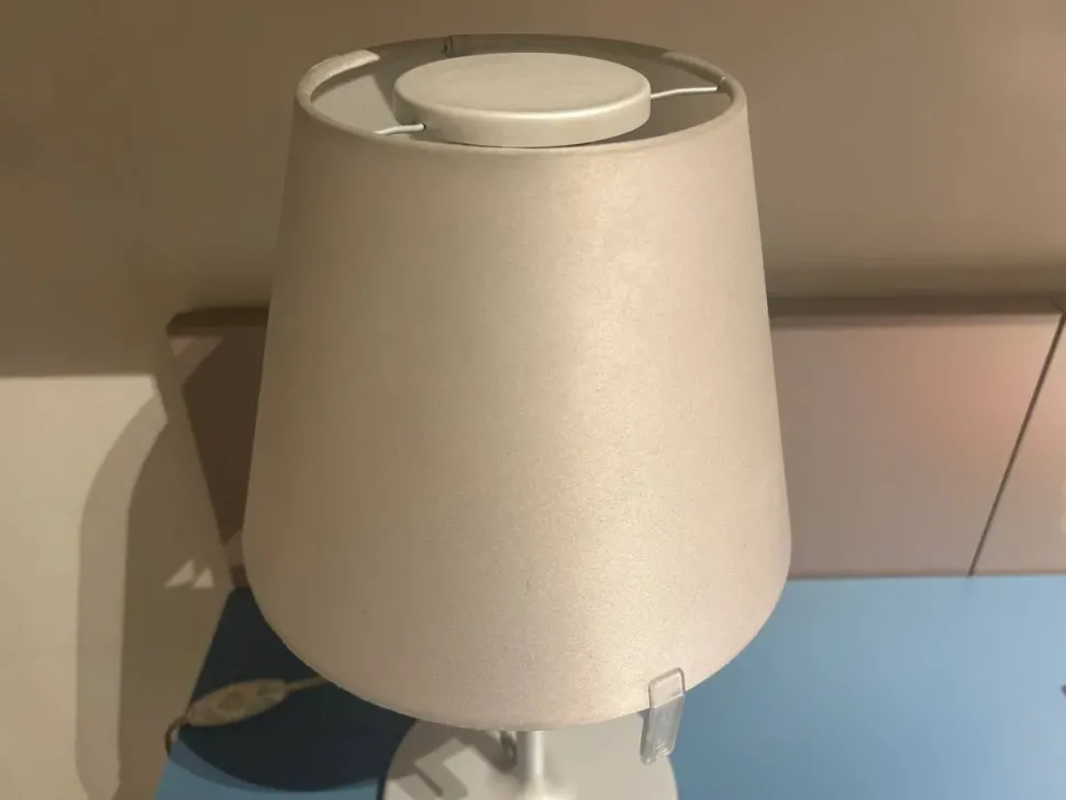 Da tavolo Melampo Artemide in Offerta Outlet