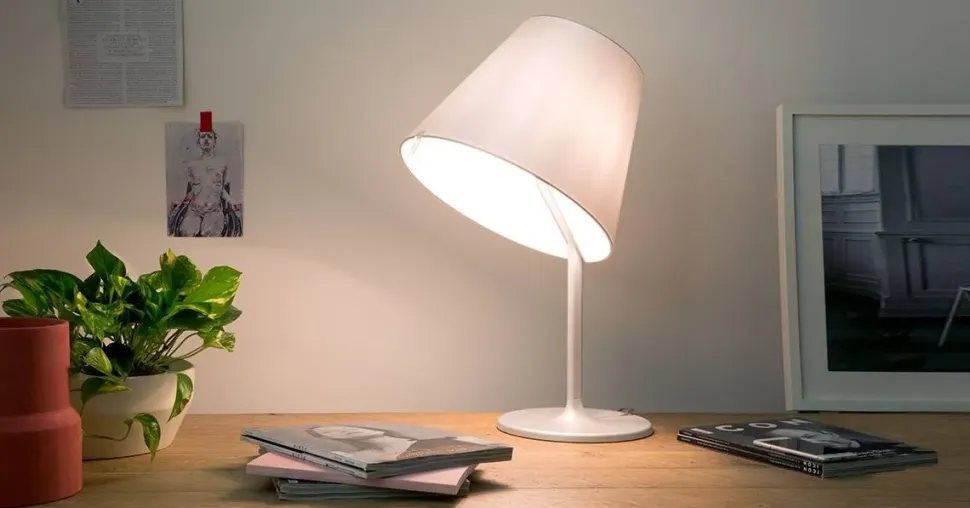 Da tavolo Melampo tavolo grigio artemide Artemide in Offerta Outlet