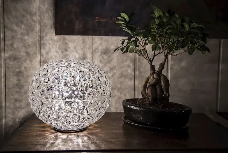 Da tavolo Planet mini Kartell con un ribasso esclusivo