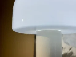 Da tavolo stile Design Bellhop glass t Flos in offerta outlet