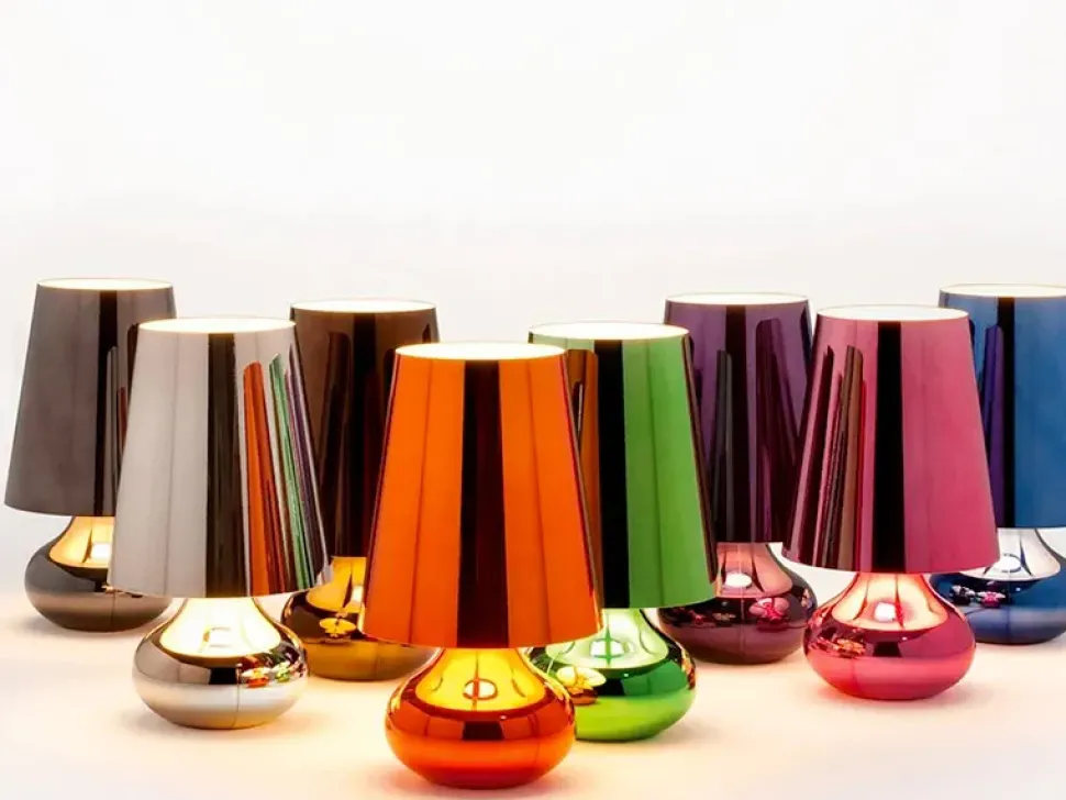 Da tavolo stile Design Cindy Kartell con forte sconto