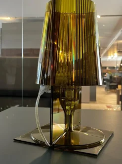 Da tavolo stile Design Take Kartell in saldo