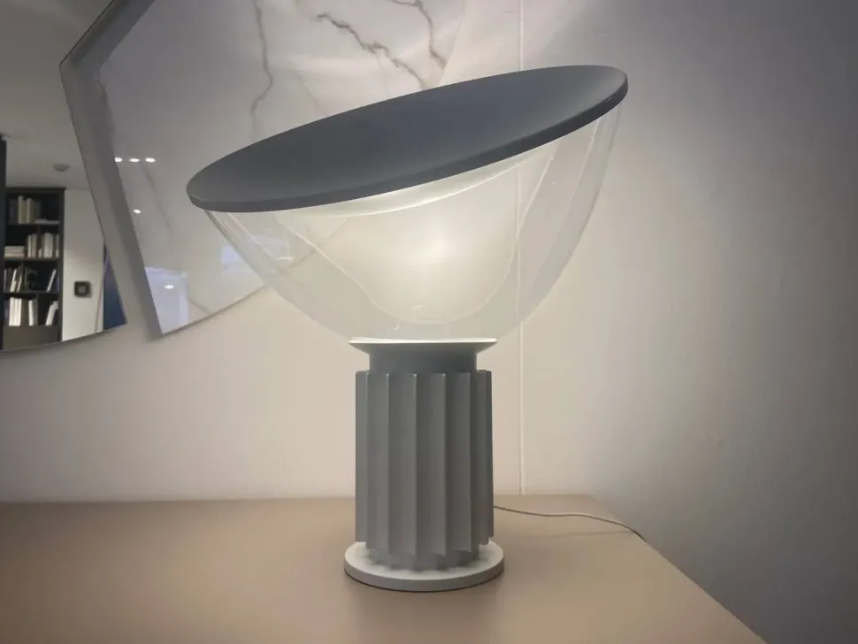 Da tavolo Taccia small Flos a prezzo Outlet