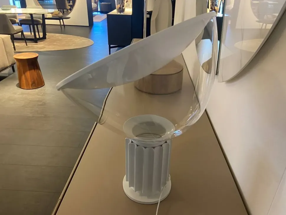 Da tavolo Taccia small Flos a prezzo Outlet