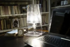 Da tavolo Take Kartell con uno sconto esclusivo