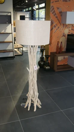 Da terra stile Etnico Lampada a piantana drift wood Ideal lux in saldo