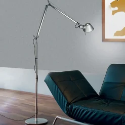 Da terra stile Moderna Tolomeo floor artemide lampada da terra Collezione esclusiva in offerta outlet