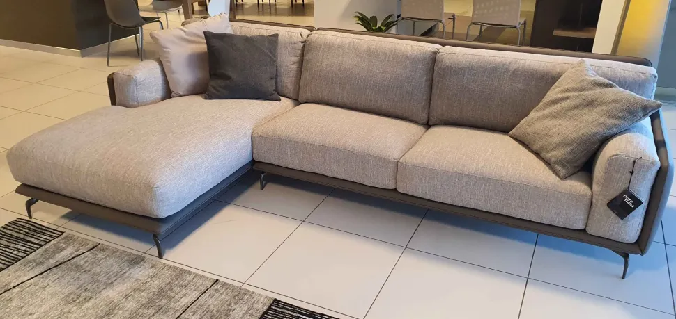 Divani letto con penisola tessuto in poliuretano Ditre italia a prezzo Outlet