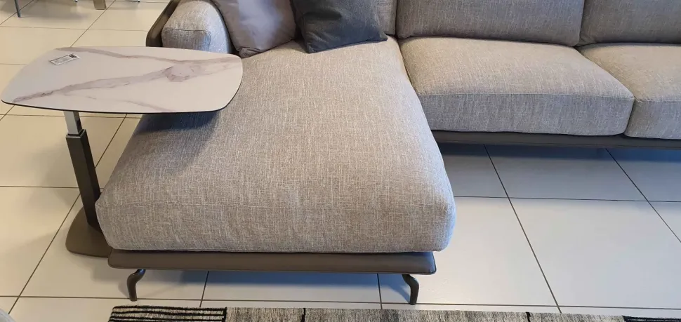 Divani letto con penisola tessuto in poliuretano Ditre italia a prezzo Outlet