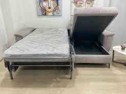 Divani letto con penisola Sasha di Collezione esclusiva a prezzo ribassato