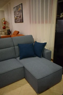 Divani letto con penisola modello Hill di Collezione esclusiva in offerta