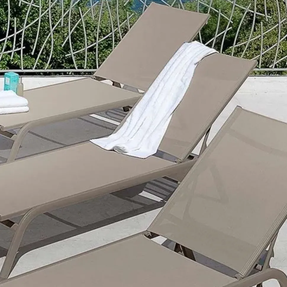 Divani per l'esterno Talenti: modello Steep in Offerta Outlet