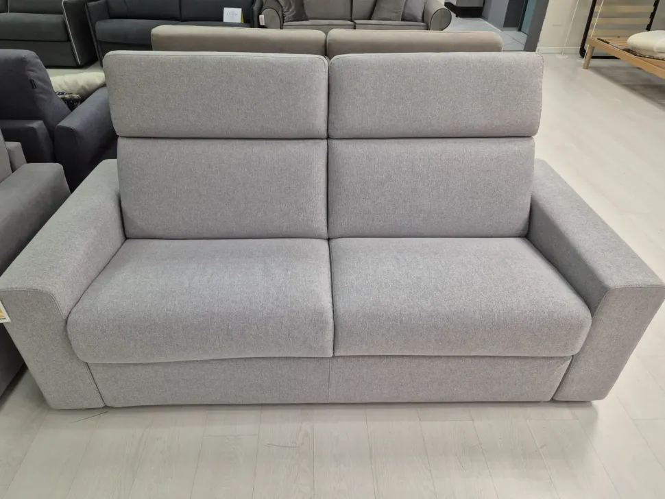 Divano 208 in Tessuto non sfoderabile di Artigianale scontato 30%