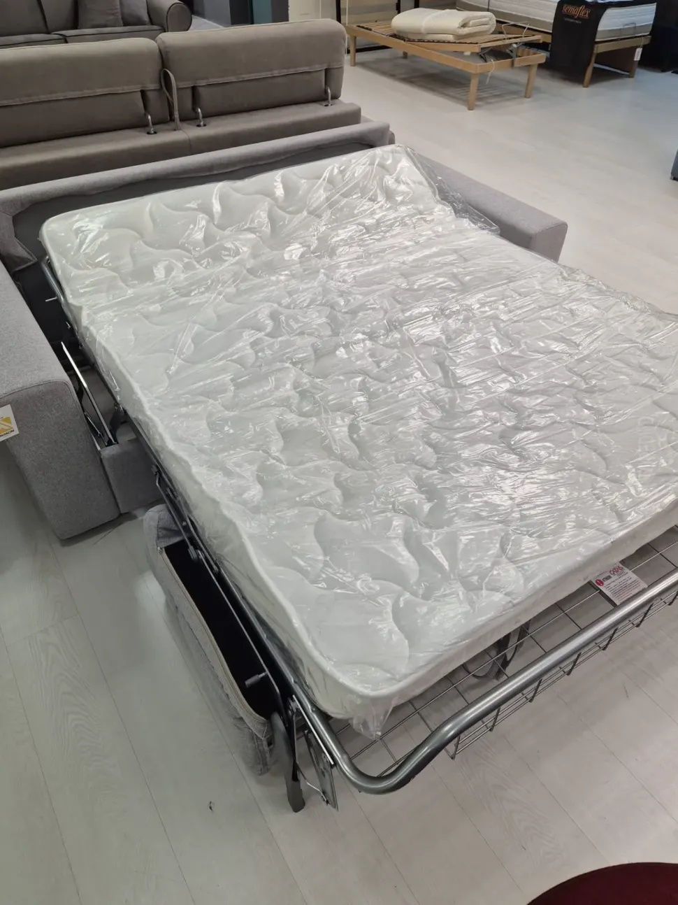 Divano 208 in Tessuto non sfoderabile di Artigianale scontato 30%