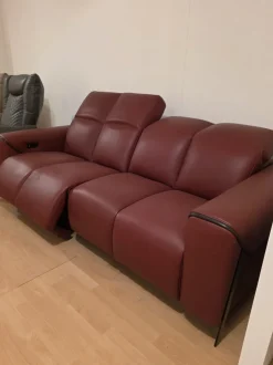 Divano 2 posti reclinabile in pelle bordeaux Artigianale in OFFERTA - 50%