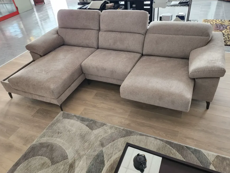 Divano a 4 posti modello All-in di Felis a prezzo riservato