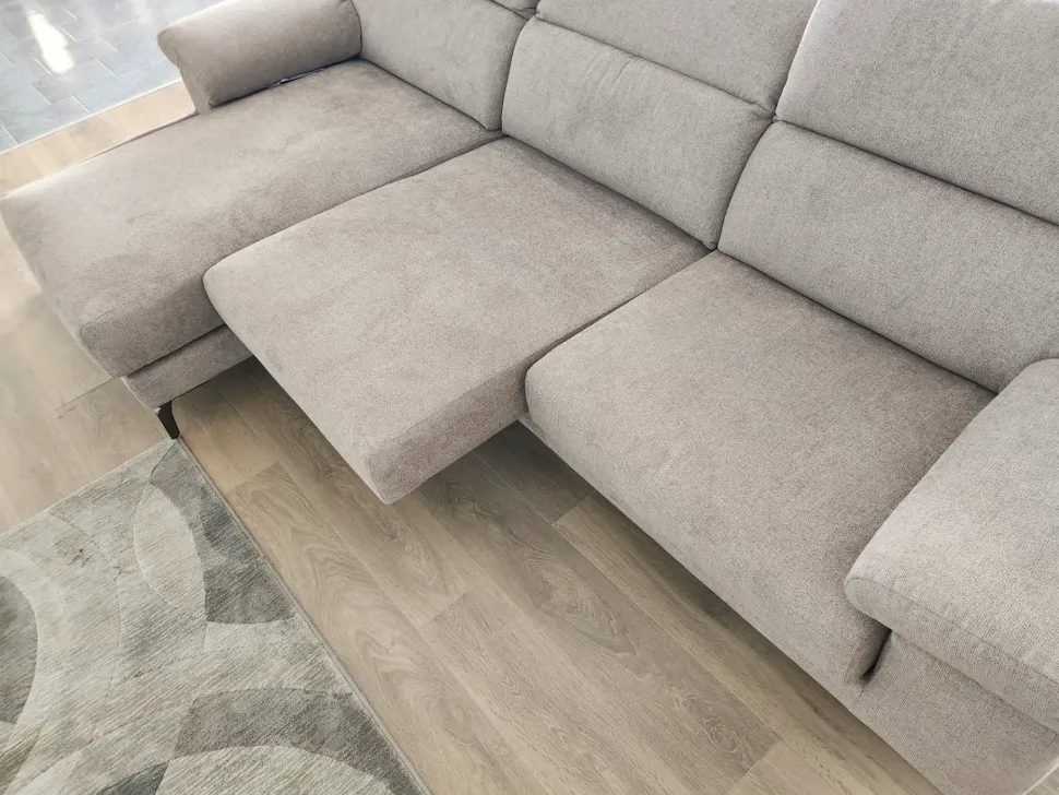 Divano a 4 posti modello All-in di Felis a prezzo riservato