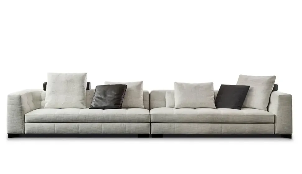 Divano a 3 posti modello Blazer di Minotti a prezzo riservato