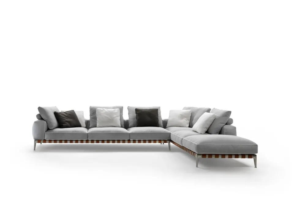 Divano a 4 posti modello Gregory di Flexform a prezzo riservato