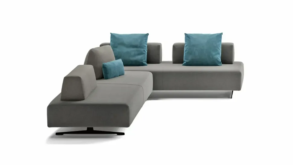 Divano a 5 posti modello Simply di Doimo salotti a prezzo riservato