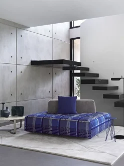 Divano a 3 posti modello Softbench di Flou a prezzo riservato