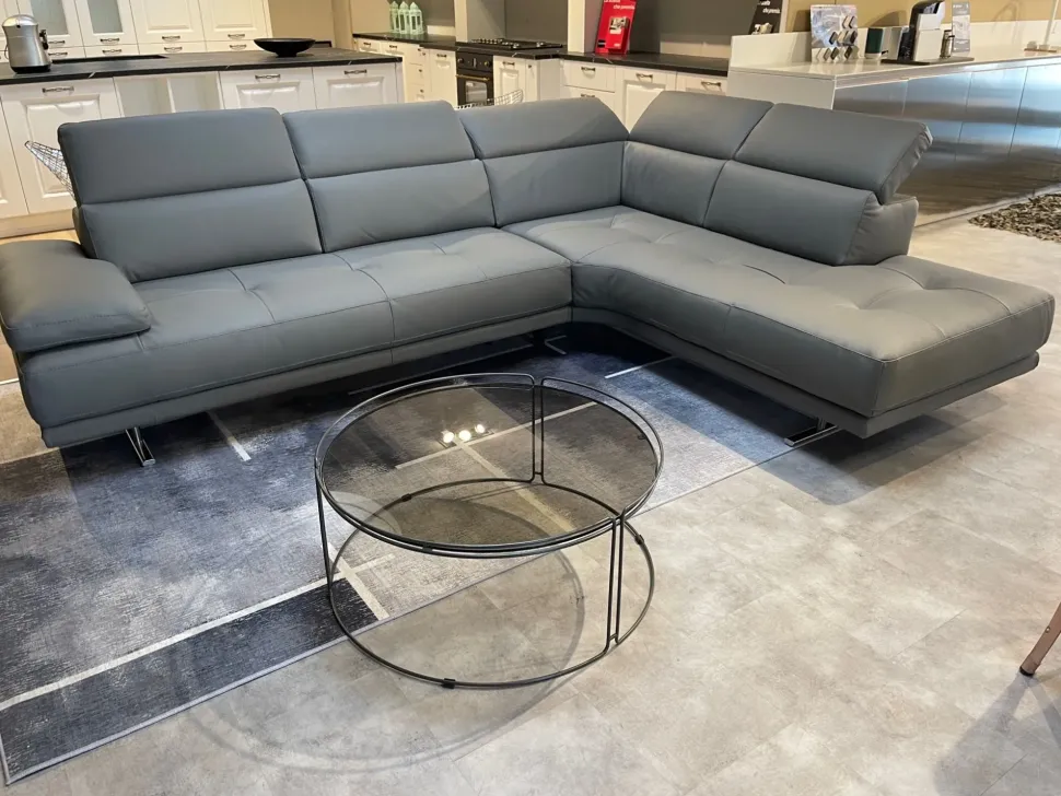 Divano angolare modello Mauritius di Calia con forte sconto