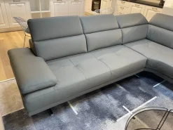 Divano angolare modello Mauritius di Calia con forte sconto