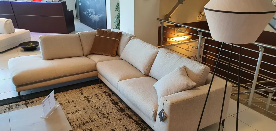 Divano angolare tessuto in misto piuma Ditre italia a prezzo scontato