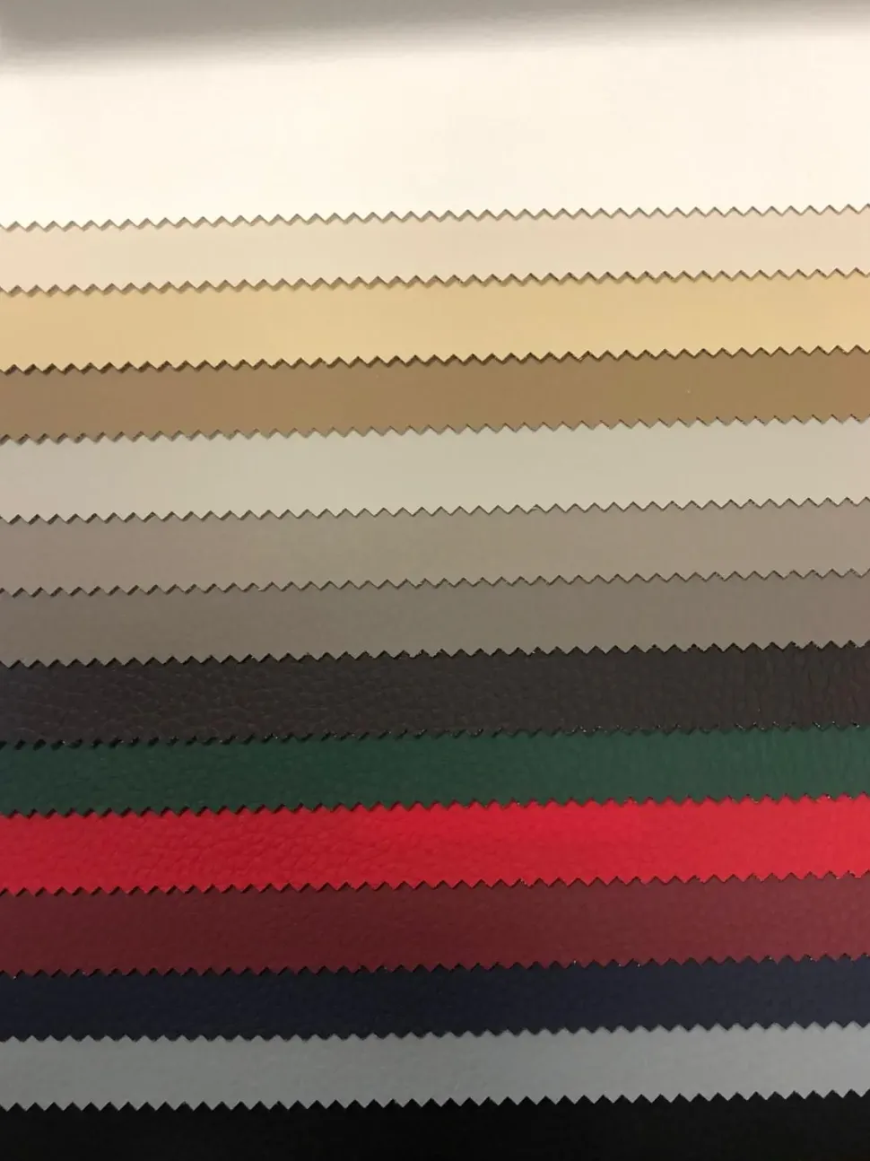 Divano angolare tessuto in poliuretano Crippa salotti a prezzo scontato