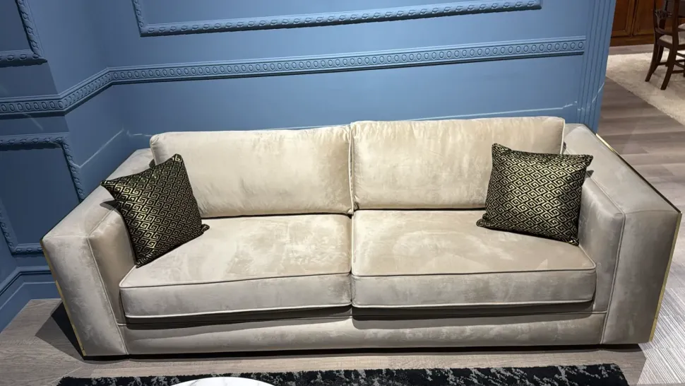 Divano Berlin Artigianale a PREZZO OUTLET scontato del 52%