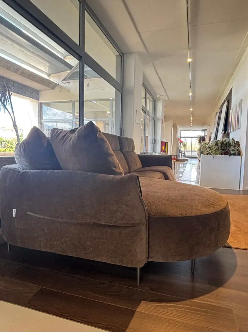 Divano Bosè di Franco ferri in stile design a prezzo scontato