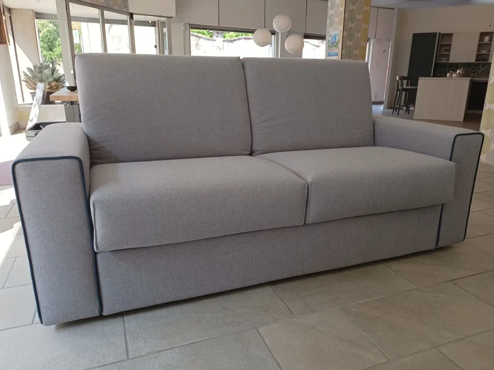 Divano Brian in Tessuto sfoderabile di Family bedding scontato 12%